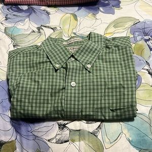LL Bean Green/White Short Sleeve Dress Shirt with Pocket, Wrinkle Resistant, L